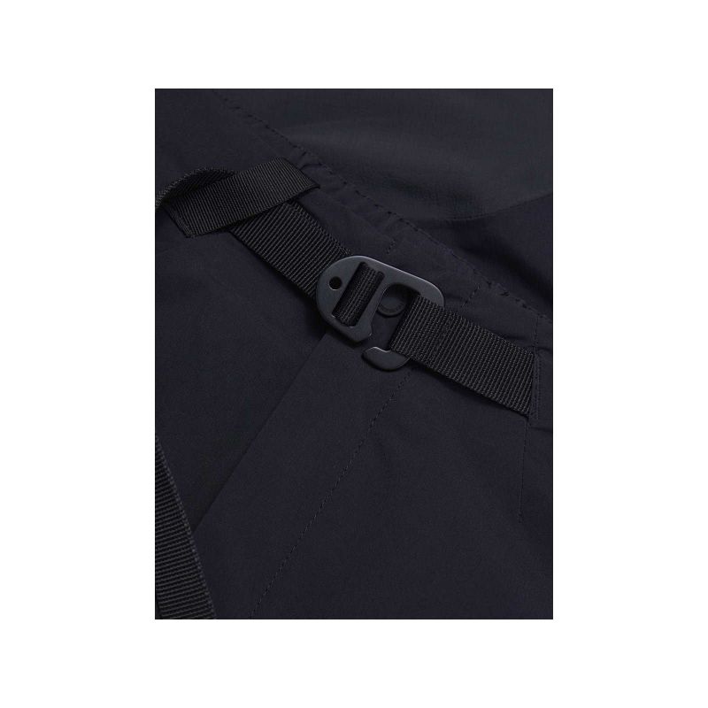 4. Peak Performance W Vislight Light Pants Black