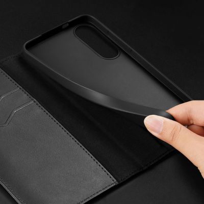 16. Dux Ducis Hivo Samsung Galaxy S25 Edge Case with Flip and RFID Protection - Black