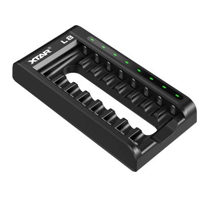 5. XTAR BATTERY CHARGER FOR R03 / AAA AND R6 / AA LI-ION 1.5 V / NIMH L8