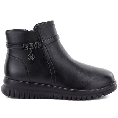 6. Comfortable women's ankle boots with a wedge, black Potocki PT16397