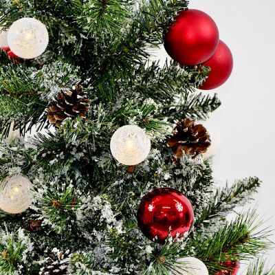 3. DECORATIVE CHRISTMAS TREE KAPRUN IN A 20LED POT WITH BALLS, height: 90CM
