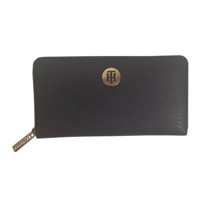 Tommy Hilfiger Women's TH Core Large Black Wallet - AW0AW08011 CJM