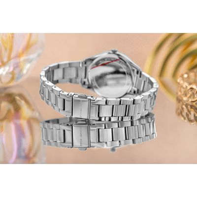 7. Michael Kors Lauryn Women's Watch + Jewelry MK4851SET + BOX