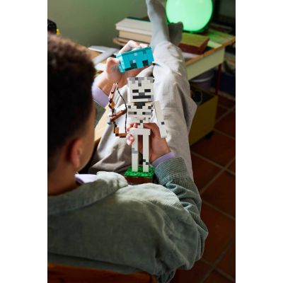 9. LEGO Minecraft 21594 - Skeleton