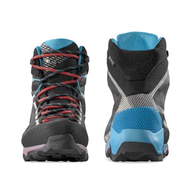 5. La Sportiva Aequilibrium Hike Woman GTX Carbon/Malib