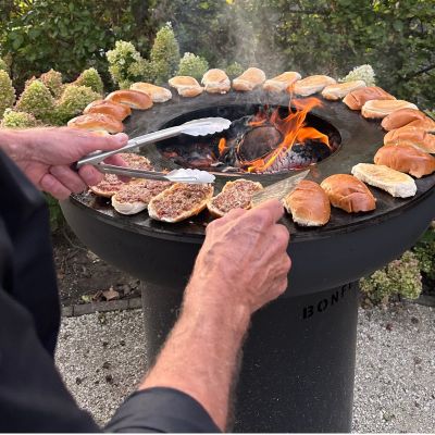 3. Bonfeu Bonbiza 8001R rusty fire pit grill
