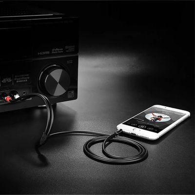 7. Ugreen AV116 10584 audio mini jack cable 3.5 mm (male) / 2RCA (male) 2m - black