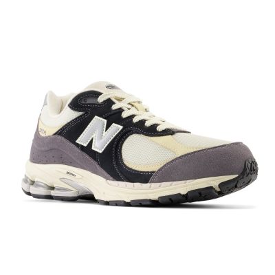 12. New Balance sports shoes M M2002RSH