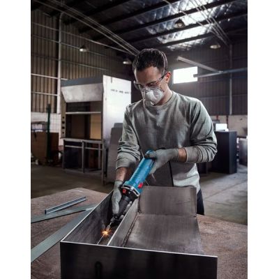 8. Bosch GGS 30 LS 750W 33000RPM Flat Sander