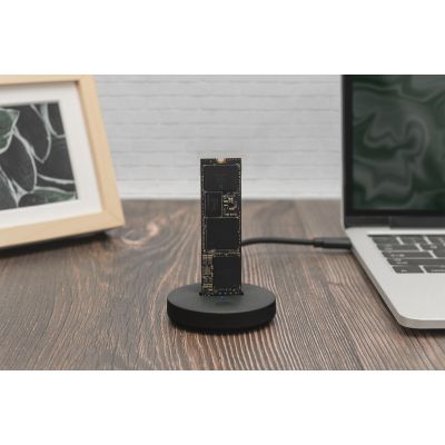 8. Digitus M.2 NVMe/SATA Docking Station