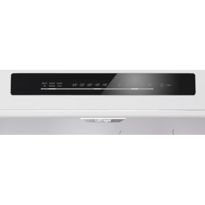 28. BOSCH KGN49OCAF fridge-freezer