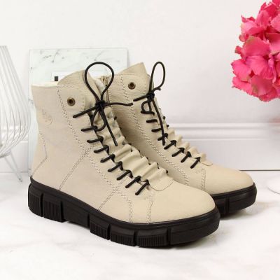 4. Rieker W X3428 insulated ankle boots beige 