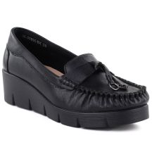 Black leather wedge moccasin shoes Vinceza 39990