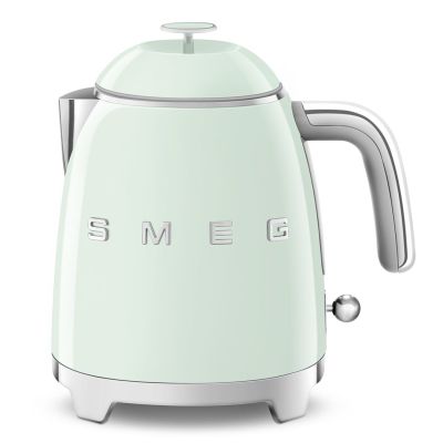 29. SMEG kettle model KLF05PGEU mini 0.8L pastelgreen