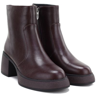 4. Women's leather ankle boots on a burgundy platform D&A S.Barski CR62-3369