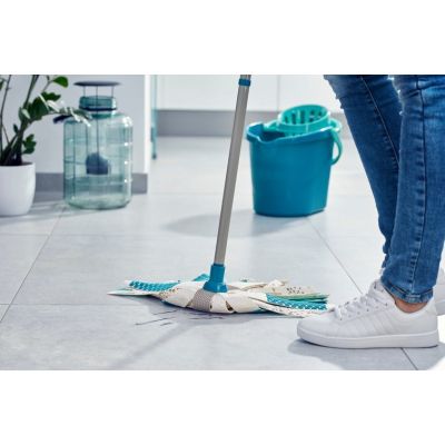 10. Leifheit Power Mop Set (pre-packed)