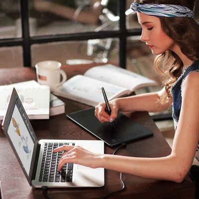 4. Huion H950P Graphics Tablet