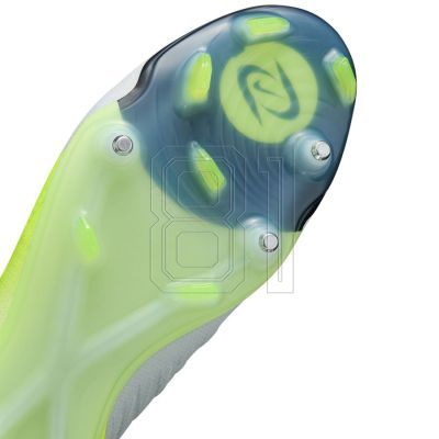 7. Nike Phantom GX II Elite SG M FJ2586-003 football boots