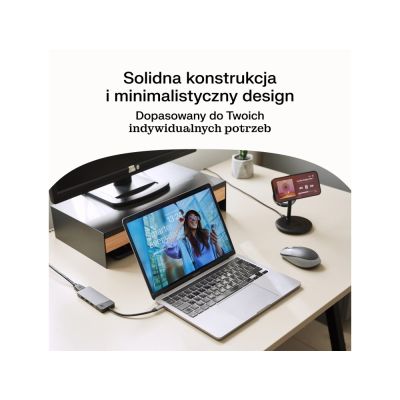 21. GREEN CELL MAGSCAPE WHITE WIRELESS CHARGER
