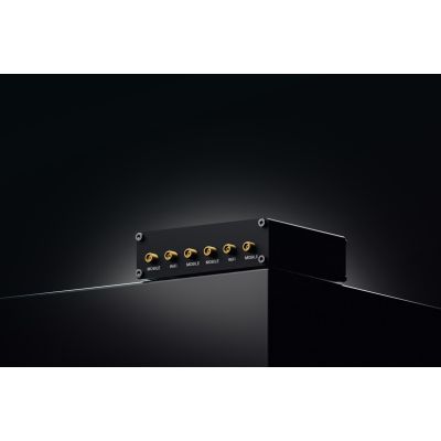 8. RUTM30 (EU) WiFi/5G LTE compact router, dual SIM and