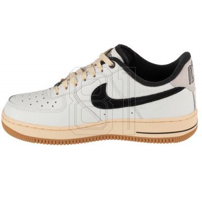 2. Nike Air Force 1 07 W DR0148-101 