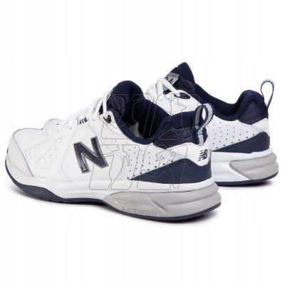 8. New Balance M MX624WN5 shoes 