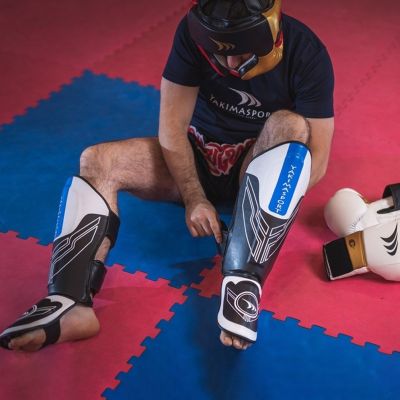 6. Yakima Sport Pro L 100353 Shin and Foot Protectors