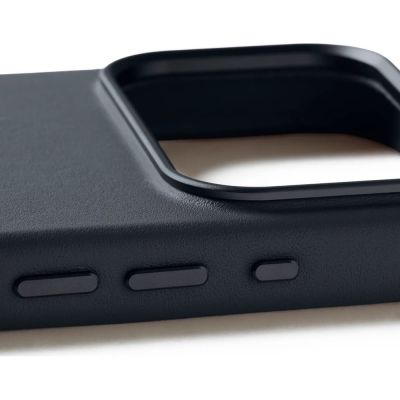 6. Mujjo Basalt Leather Case for iPhone 17 Pro