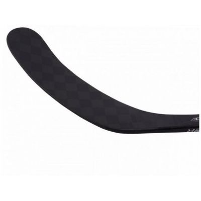 6. Bauer Supreme 2S Pro GripTac '18 Composite Stick 1054175