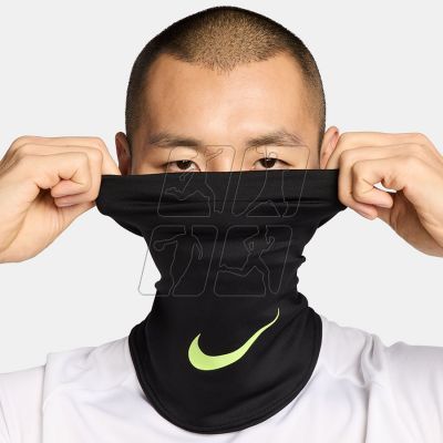 4. Nike Academy Neck Warmer HF0787-011