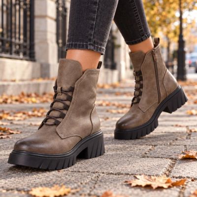 5. Beige women’s ankle boots with block heel and platform Jezzi MR2502-9