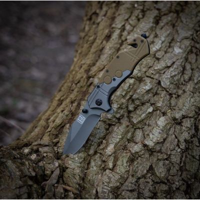 3. Commander Rescue 101 INC Knife Black/Tan