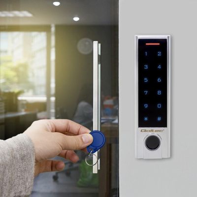 7. QOLTEC TITAN TOUCH CODE LOCK WITH FINGERPRINT READER | RFID | BT 4.0 | CODE | CARD | KEYRING | BELL | IP68