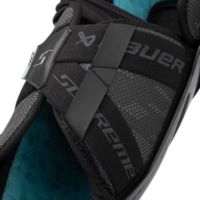 6. Bauer Supreme F40 Intermediate hockey shin guards