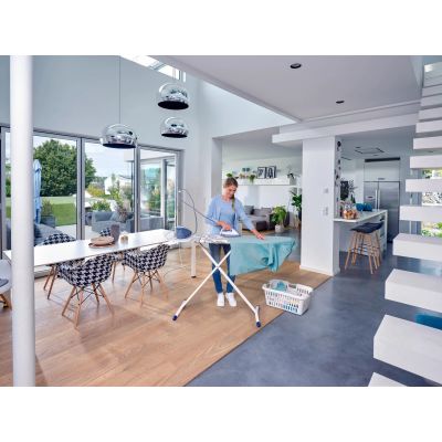 3. Ironing board M Solid 72565 LEIFHEIT