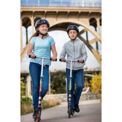 2. Razor A5 Lux Light UP Jr scooter 13073033