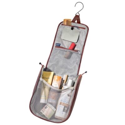 7. Deuter Alproof Lite 20 SL Backpack - Cinnamon/Blac + Deuter Wash Center I Cosmetic Bag, Raisin/Caspia