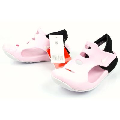 18. Nike Jr. DH9465-601 sports sandals