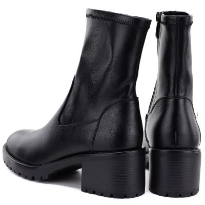 5. Women's black high-heeled ankle boots Potocki SZ12835