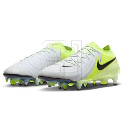 2. Nike Phantom GX II Elite SG M FJ2586-003 football boots