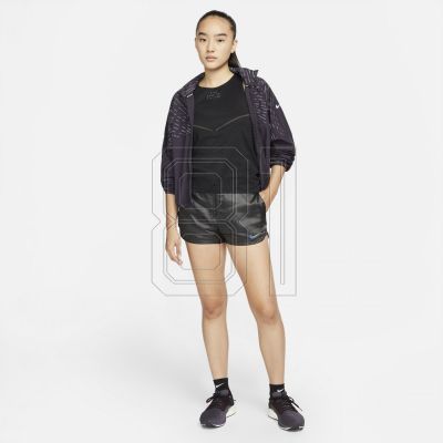 16. Nike Dri-FIT ADV Run Division W DM7558-010 T-shirt