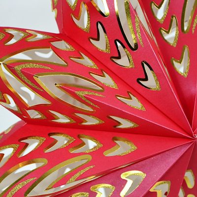 4. DECORATIVE HANGING PAPER STAR FSC 18x60CM RED 9 ARMS MICA