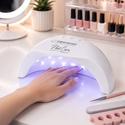 16. ESPERANZA UV LED NAIL LAMP AGATE 36W EBN010