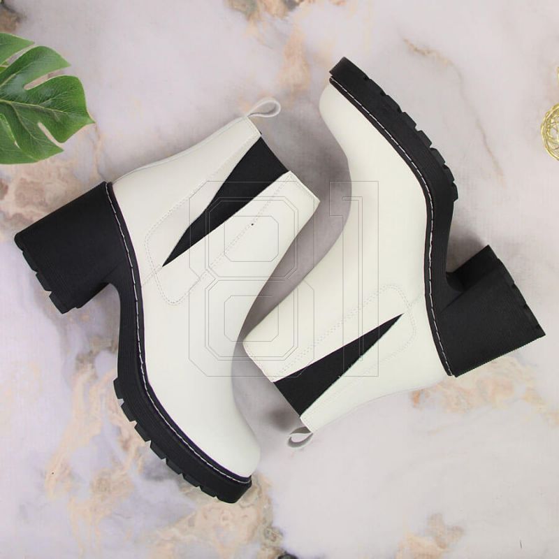 7. Chelsea boots on the post, slip-on insulated Artiker W HBH42