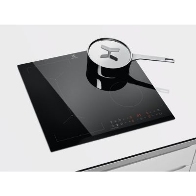 16. ELECTROLUX LIV63431BK induction hob