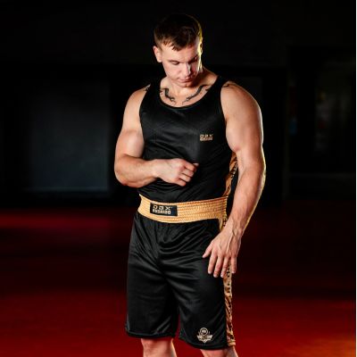 2. GOLD training boxing shorts
