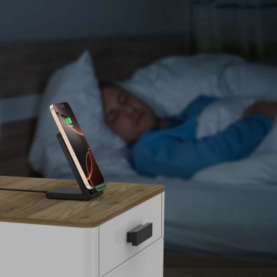 10. Tech-Protect QI15W-A40 Wireless Charger - Black