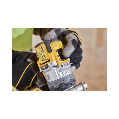 3. 18v xr drill driver with impact 169nm 1x8ah