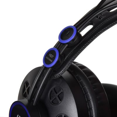 6. PreSonus Broadcast Accessory Pack - a set of accessories for creating broadcasts
