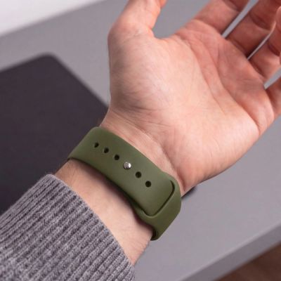 5. Tech-Protect Silicone Strap for Apple Watch 44 / 45 / 46 / 49 mm - Green